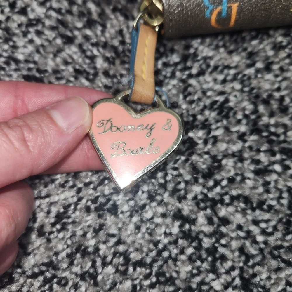 Dooney & Bourke y2k vintage